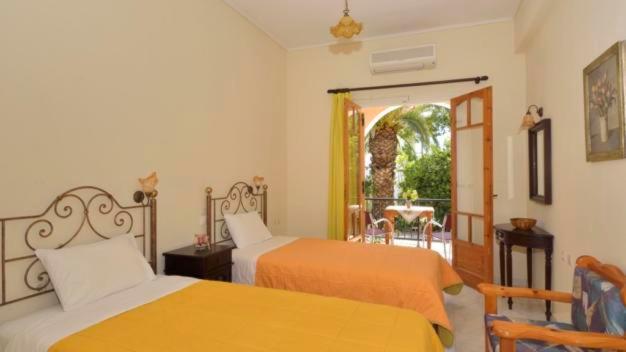 Loukas Inn Family Resort Keri エクステリア 写真