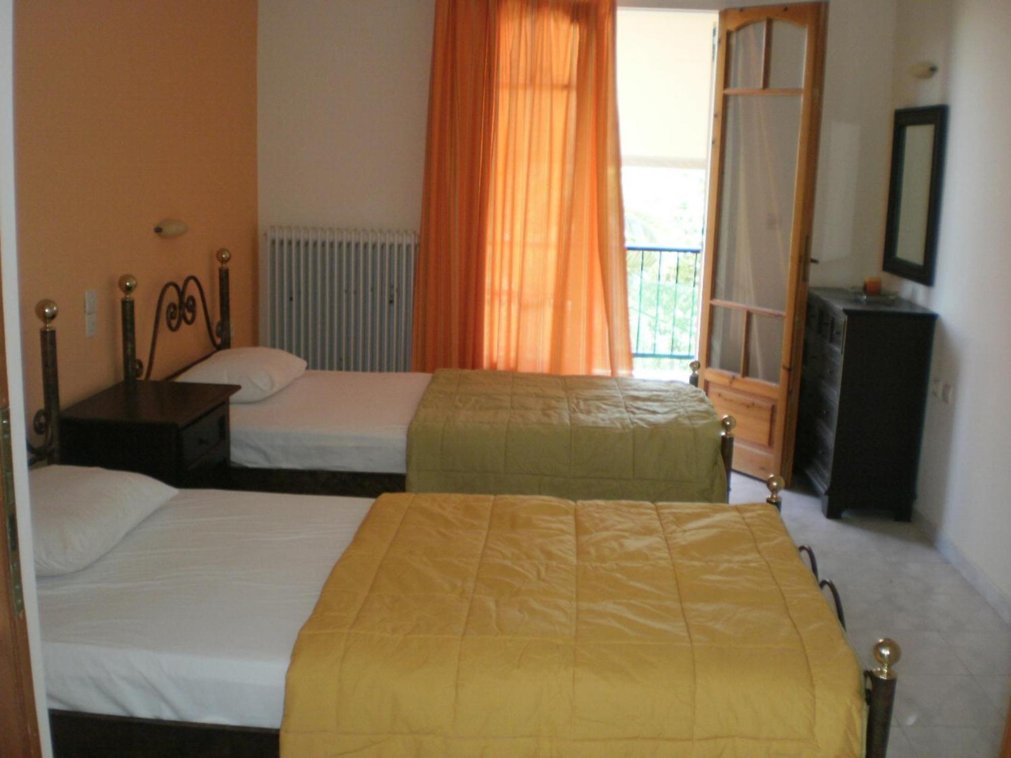 Loukas Inn Family Resort Keri エクステリア 写真